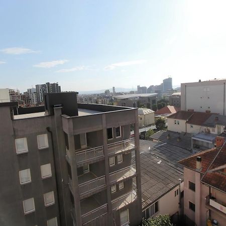 Kasumi Apartment Pristina Esterno foto