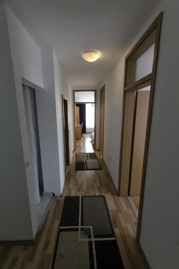 Kasumi Apartment Pristina Esterno foto