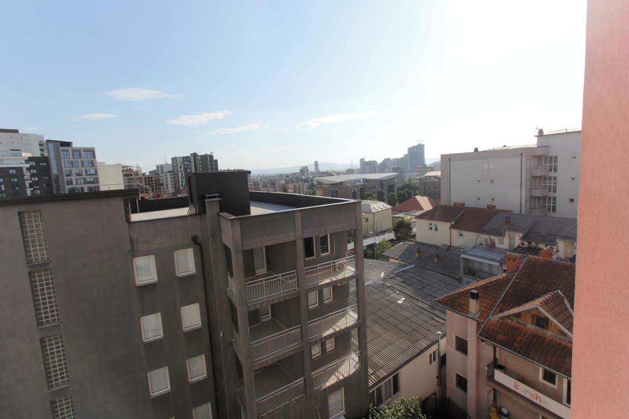 Kasumi Apartment Pristina Esterno foto